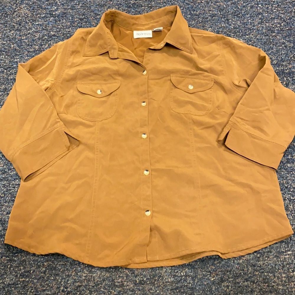Apparenza Camel. Button Down Top sz. XL petite